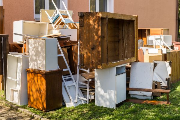 Junk Haul Away Service in Middleburg