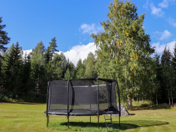 Trampoline Removal in Middleburg
