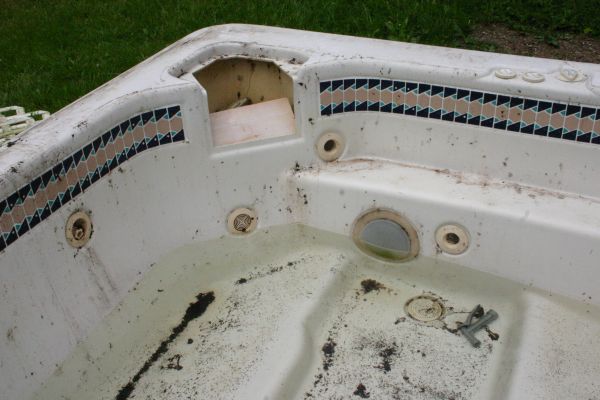 Hot Tub Removal in Middleburg