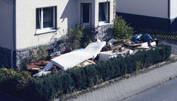 Yard Junk Removal in Middleburg