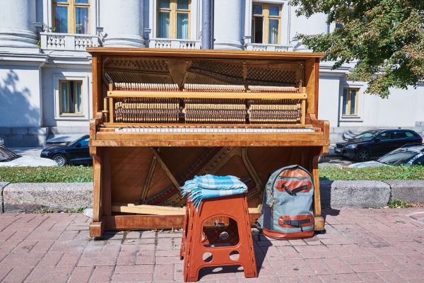 Piano Removal Service in Middleburg